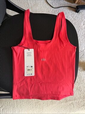 Alo Candy Red Softsculp Precision Tank Medium